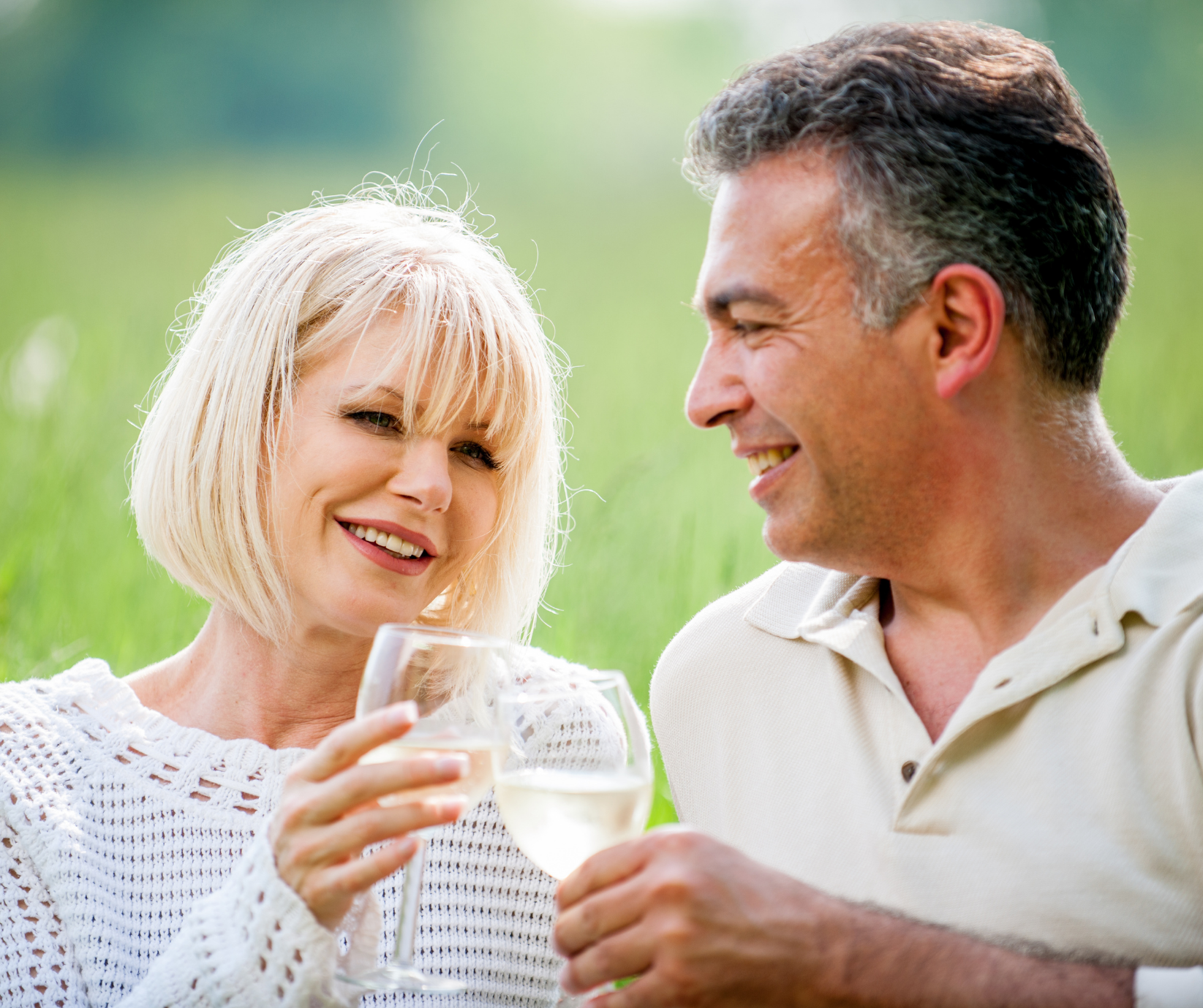 Dating Apps for Women Over 50
